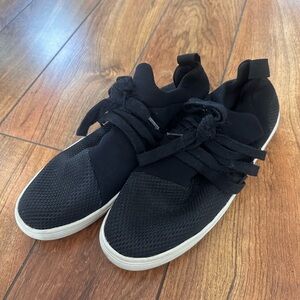 Steve Madden sneakers!